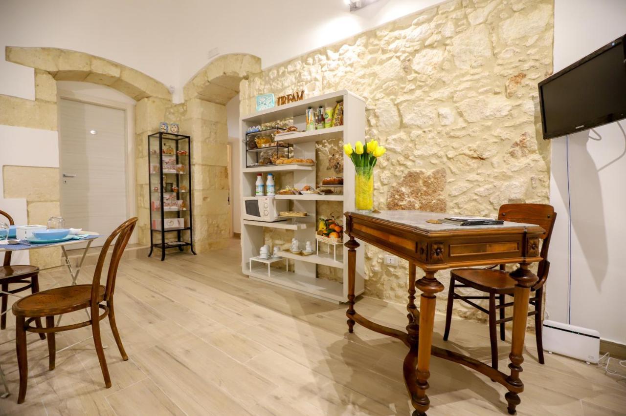 Bed and Breakfast La Sicilia In Un Sogno Сиракузы Экстерьер фото