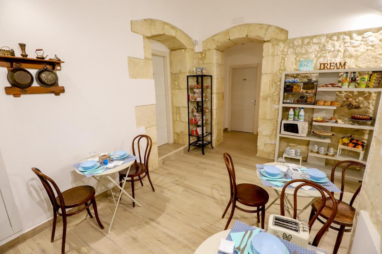 Bed and Breakfast La Sicilia In Un Sogno Сиракузы Экстерьер фото